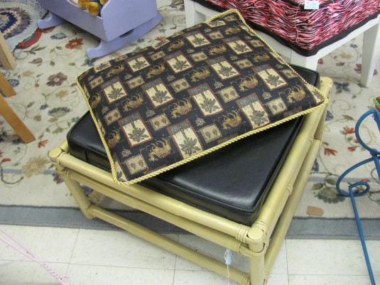 Bamboo Foot Stool with Reversible Pillow